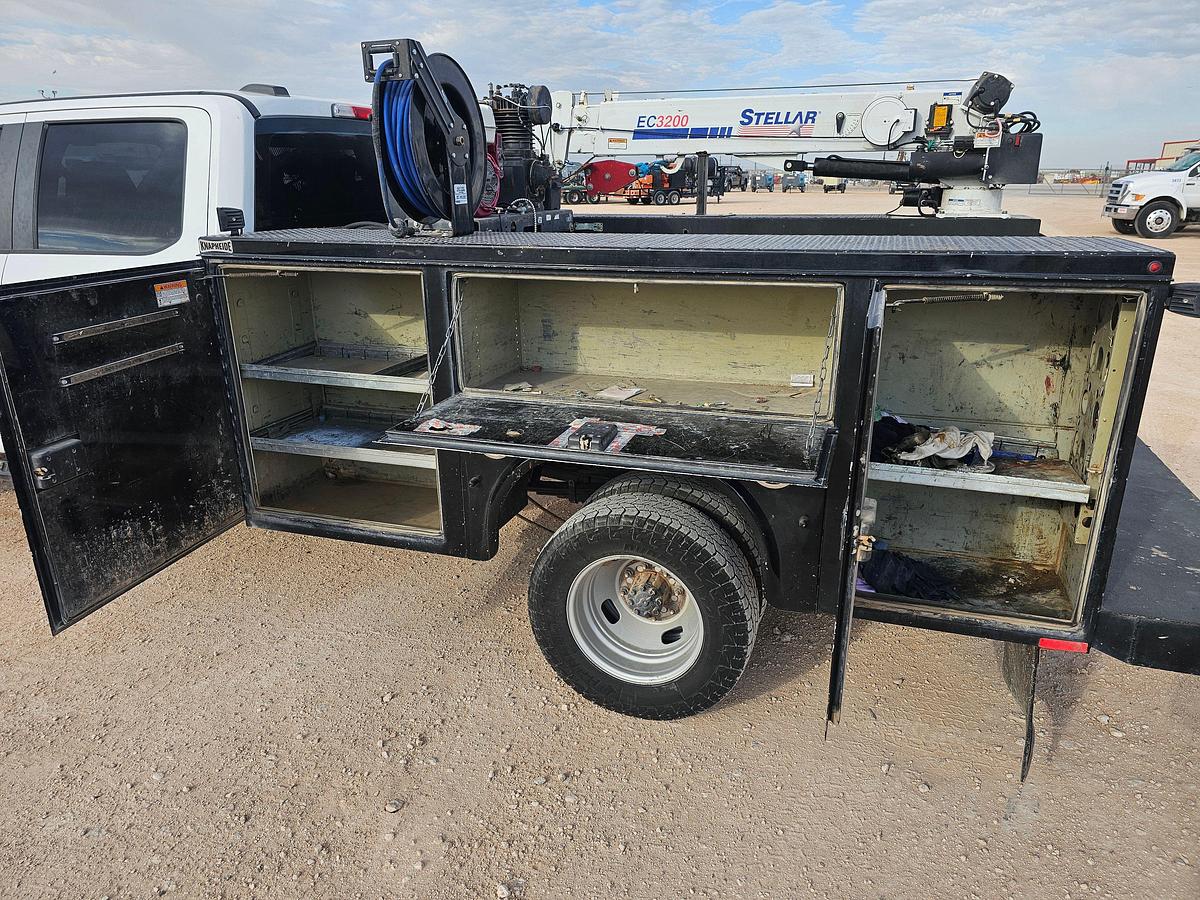 Used 2022 FORD F-350 SUPER DUTY CREW CAB MECHANICS TRUCK