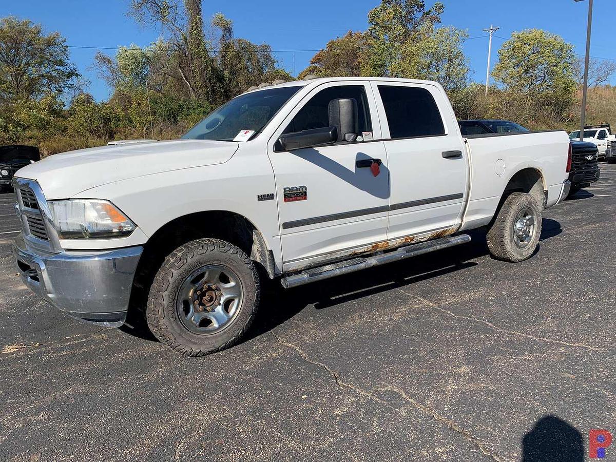 Used 2012 RAM 2500 HD HEMI 5.7L 4X4 CREW CAB PICKUP