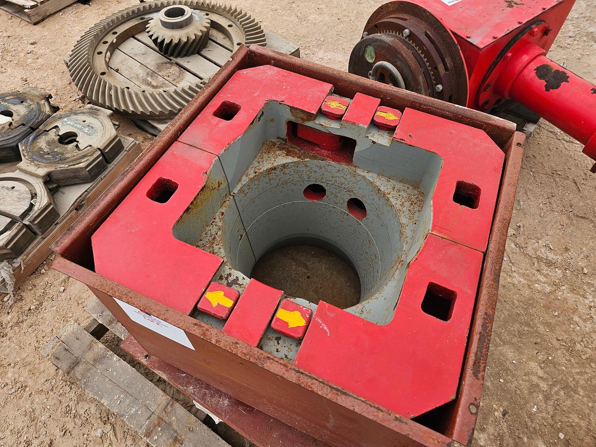 Used (2) PALLETS OF MASTER & KELLY BUSHINGS