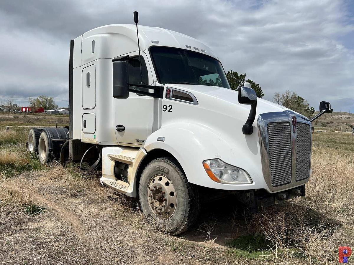 Used 2015 KENWORTH T680 T/A SLEEPER HAUL TRUCK