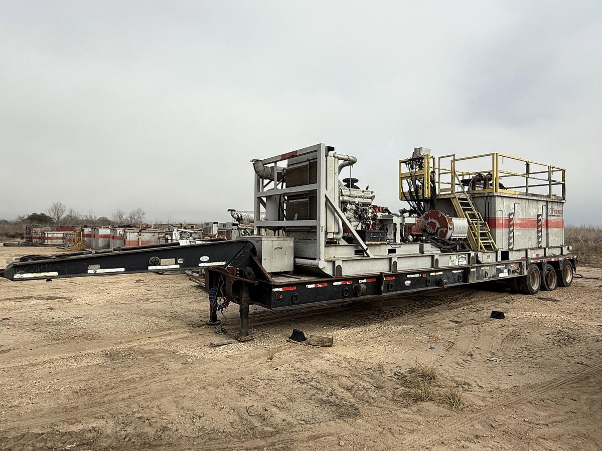 Used OILWELL SA634-5 10K WP TRIPLEX CEMENT PUMP UNIT W/ MIXING TANKS SKIDDED MTD ON 2007 LUFKIN TRI AXLE NARROW NECK LOWBOY