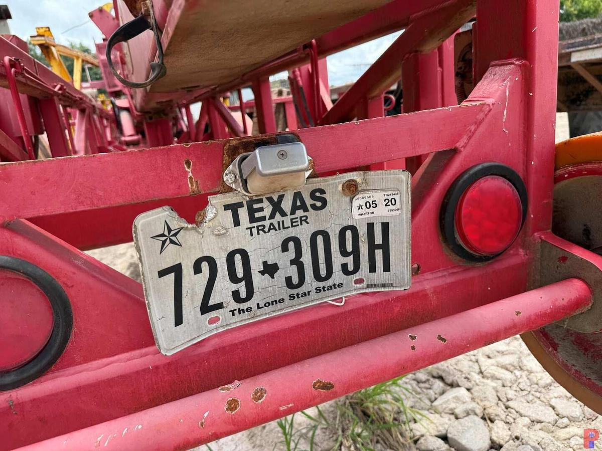 Used 2014 PIPEHANDLER 53’ T/A DIESEL POWERED HYDRAULIC PIPE HANDLER TRAILER