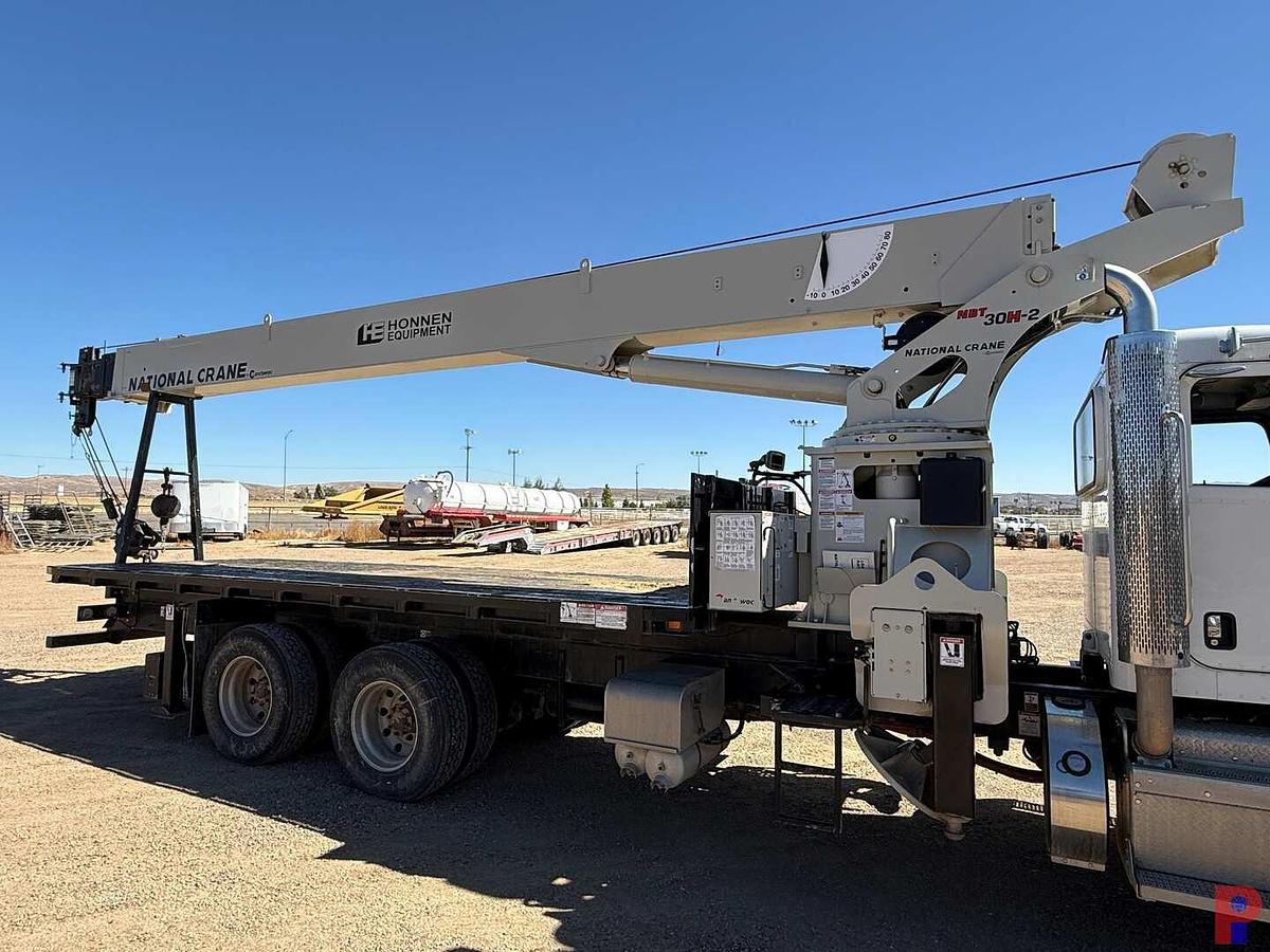Used 2019 NATIONAL NBT30H-2 30 TON T/A CRANE TRUCK ON  2019 PETERBILT 367
