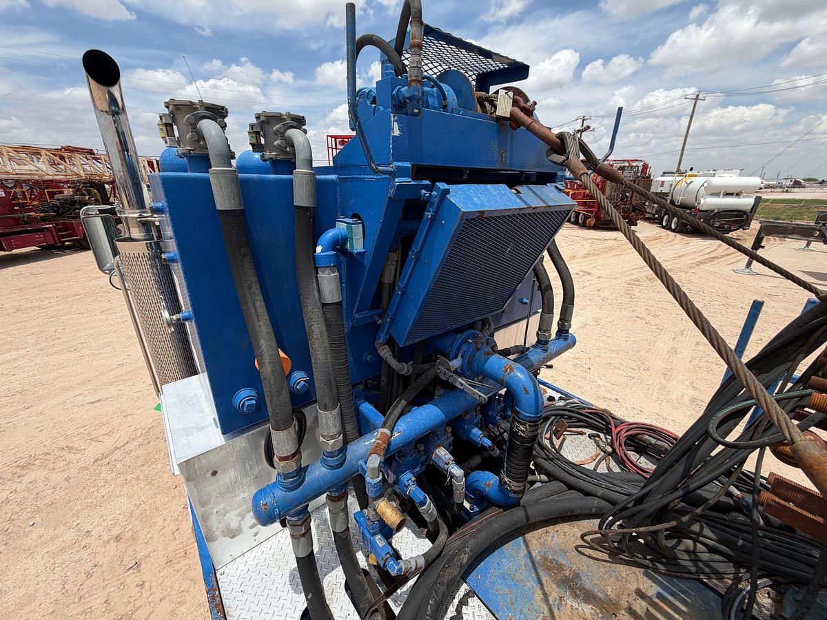 Used Pro Fab Snubbing Unit mtd on 2007 Peterbilt 357 3-axle daycab truck