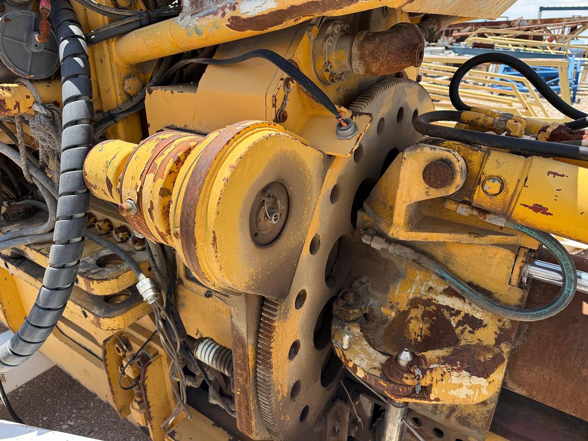 Used CANRIG MOD 4017AC-122 175-TON NC-46 CONN 5K WP TOP DRIVE W/ TRANSPORT SKID