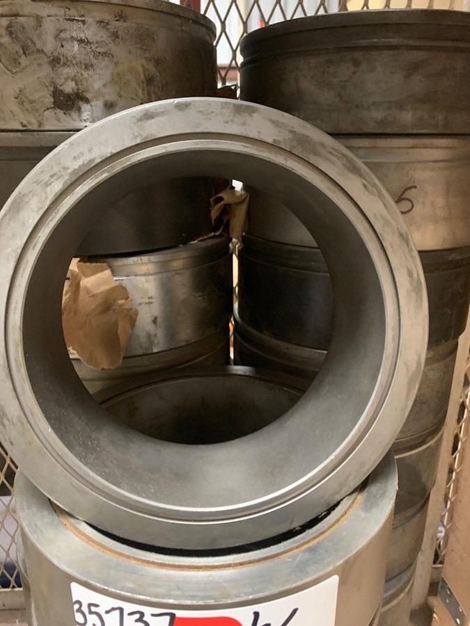 Used (25) 7-1/16 10k Valve Seats