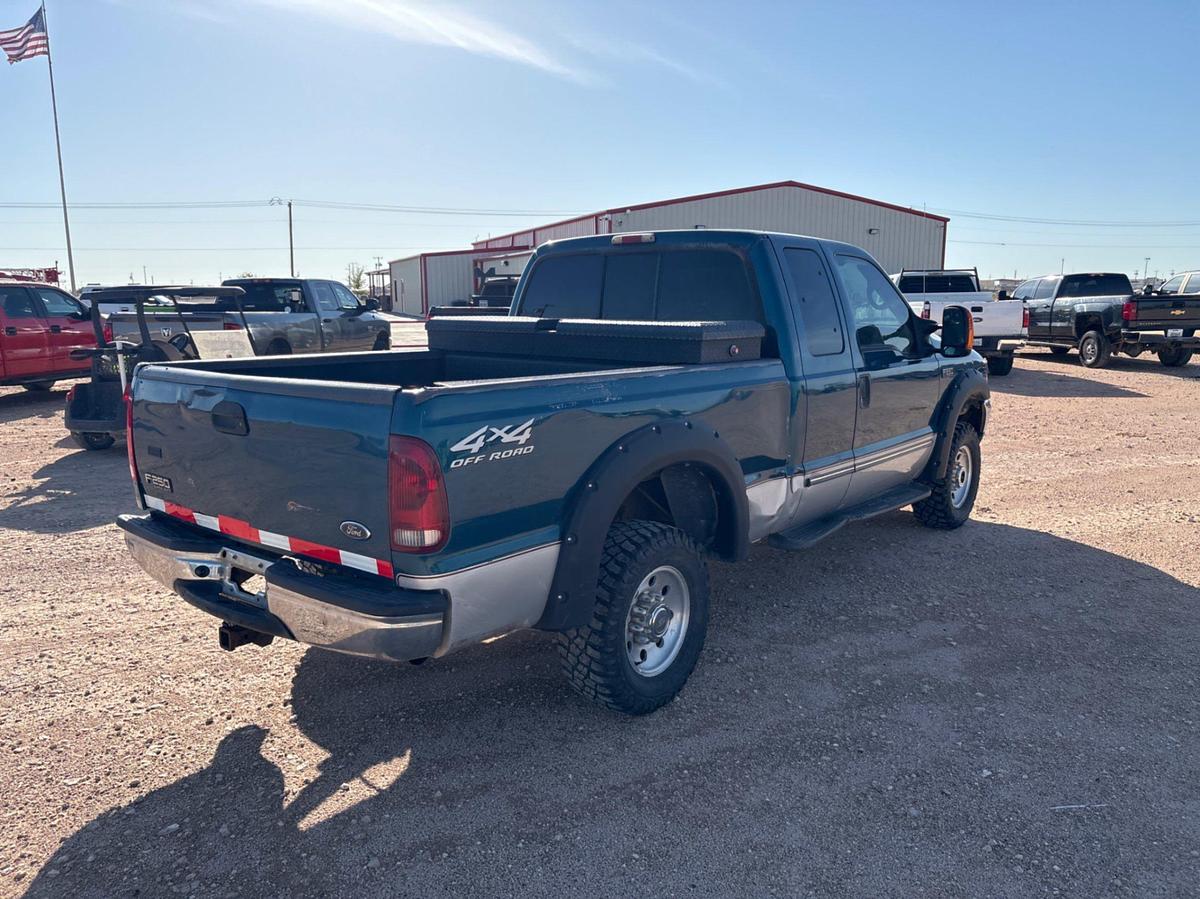 Used 2000 FORD F-250 SUPER DUTY EXTENDED CAB PICKUP TRUCK, 4X4