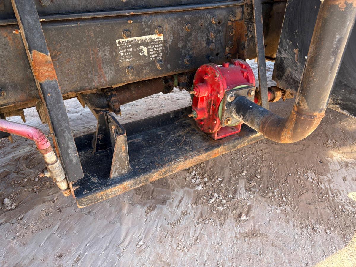 Used 2015 KENWORTH T800 T/A DAYCAB HOT OIL TRUCK