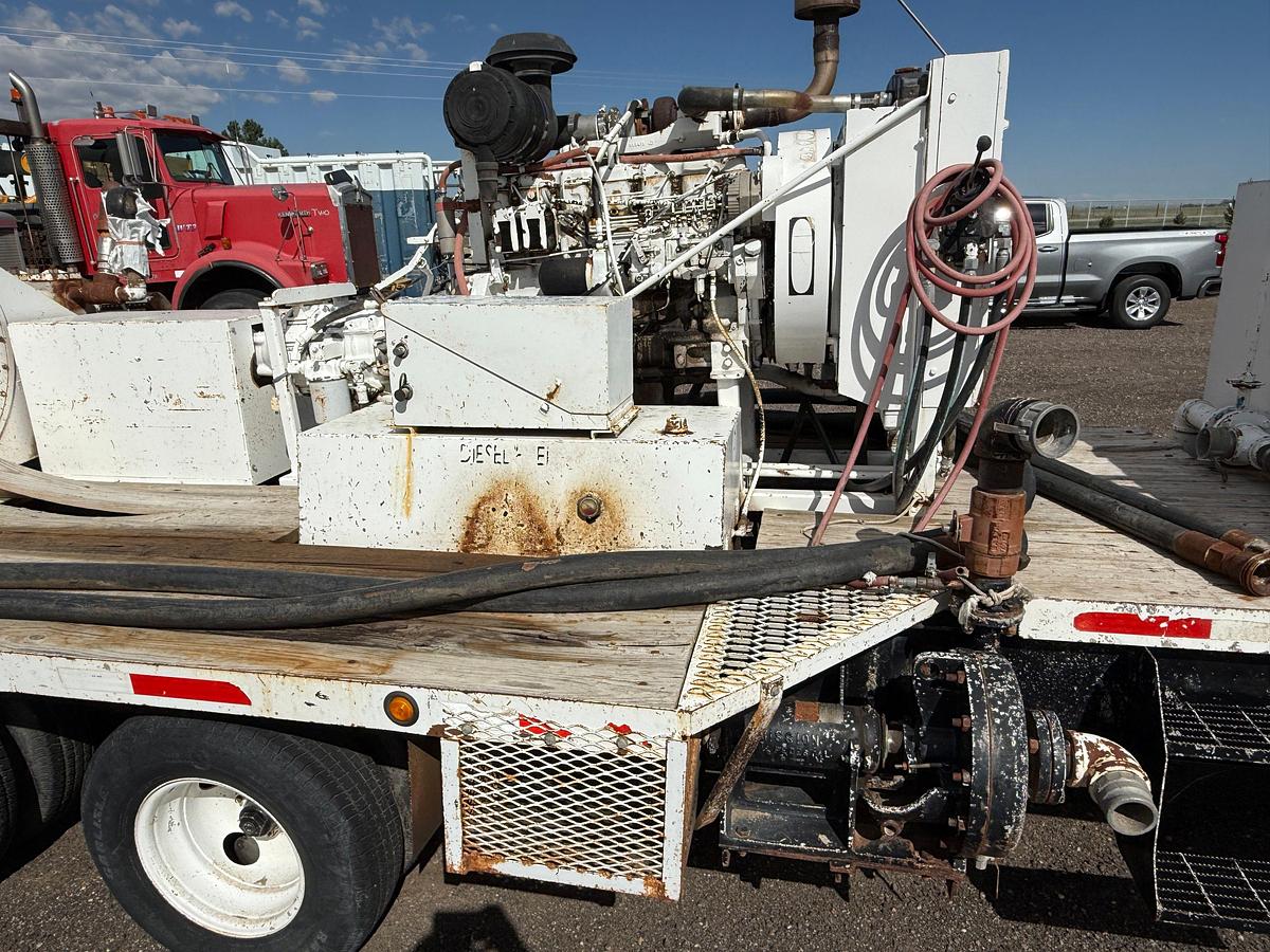 Used GARDNER DENVER TEE 5K WP TRIPLEX PUMP MTD. 2008 TEMCO 26’ x 102” T/A GOOSENECK TRAILER