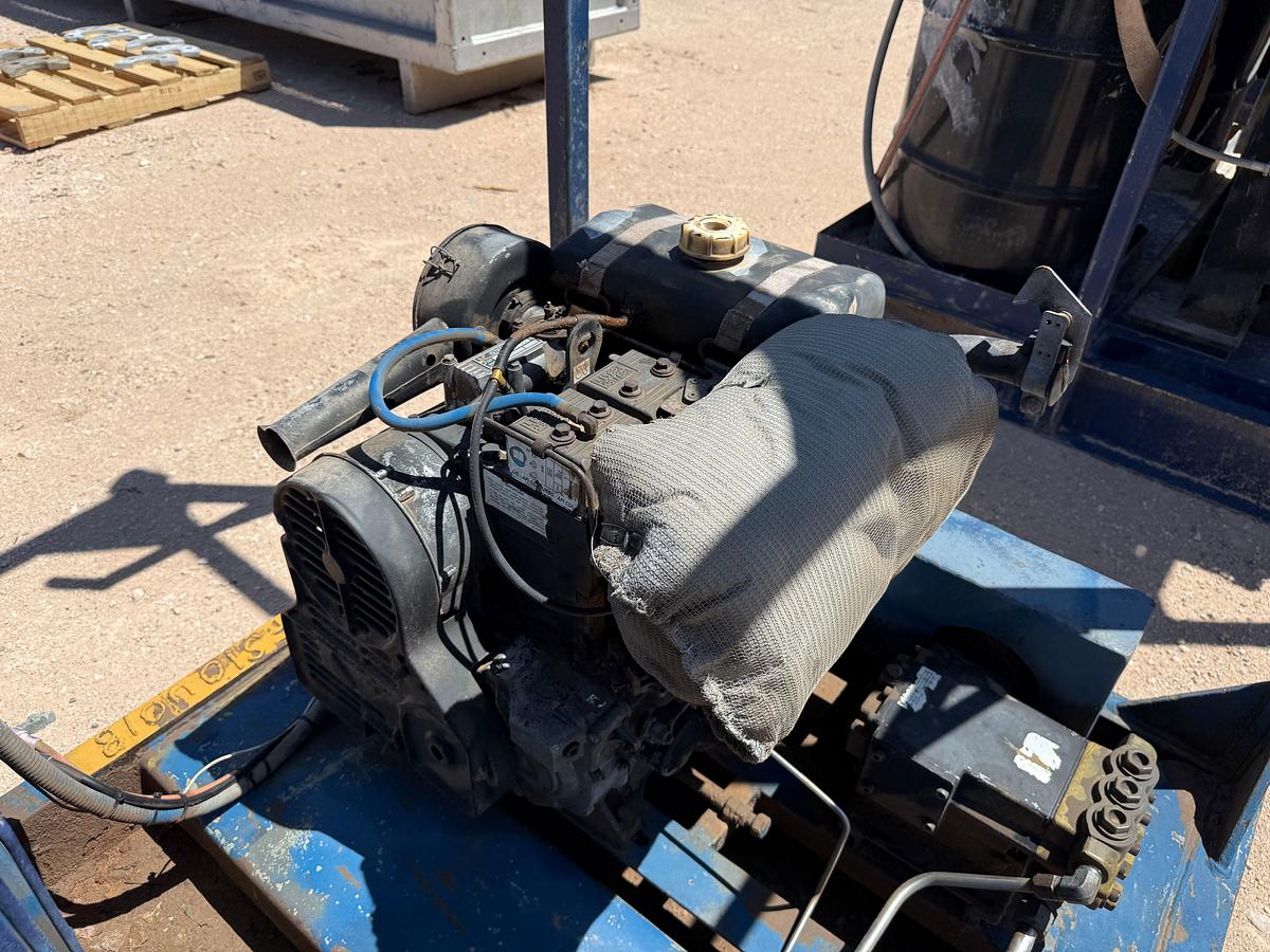 Used MEYERS 4-STATION 4-BOTTLE ACCUMULATOR CLOSING UNIT, SKIDDED