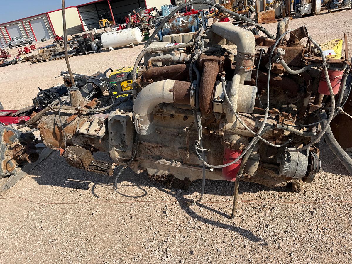 Used CUMMINS NTC-300 BIG CAM W/ EATON FULLER RT-12510 TRANSMISSION