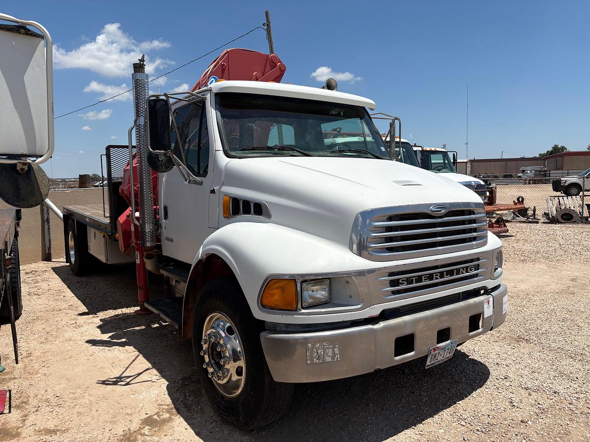 Used 2001 STERLING M7500 ACTERRA S/A DAYCAB KNUCKLE BOOM CRANE TRUCK