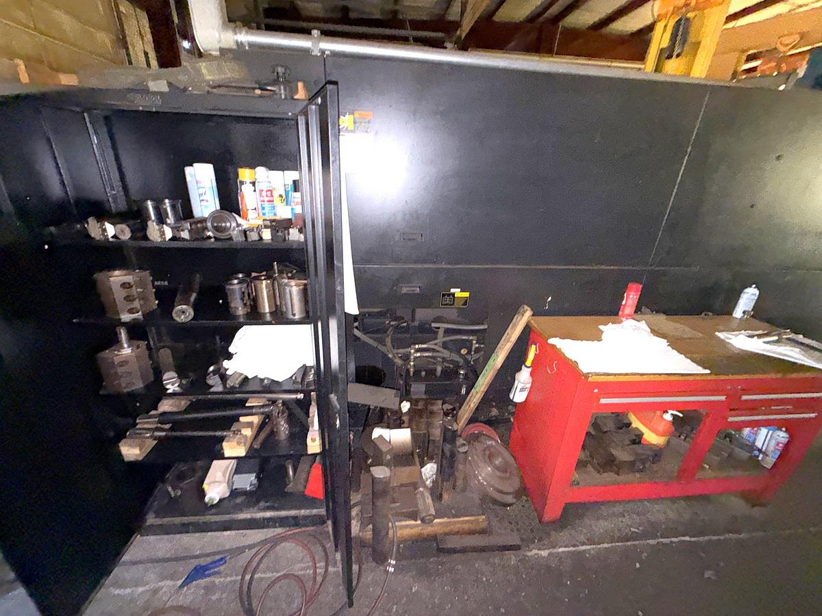 Used 2012 DOOSAN PUMA 700 CNC LATHE