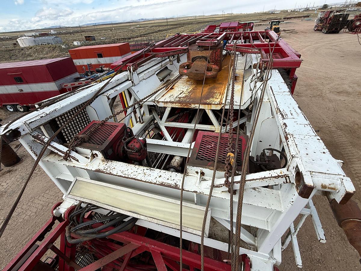 Used 2014 WATSON HOPPER PAY ZONE 550 DD 108’-300K 7-AXLE WELL SERVICE RIG