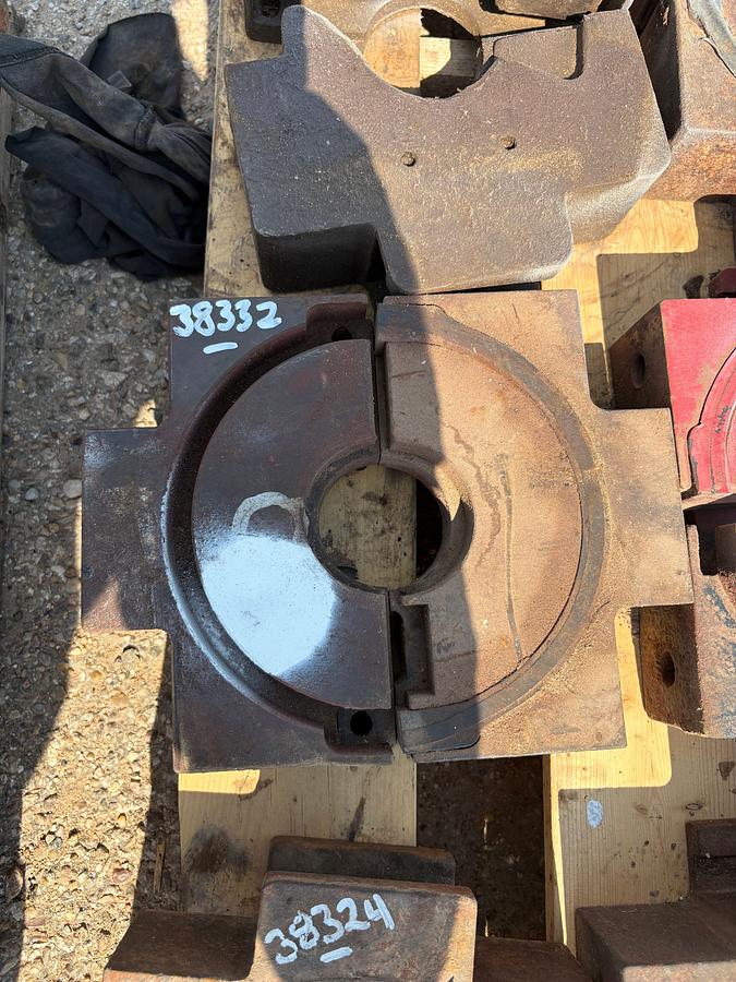 Used Set of (2) 9-1/2”W x 2-7/8” bop pipe rams
