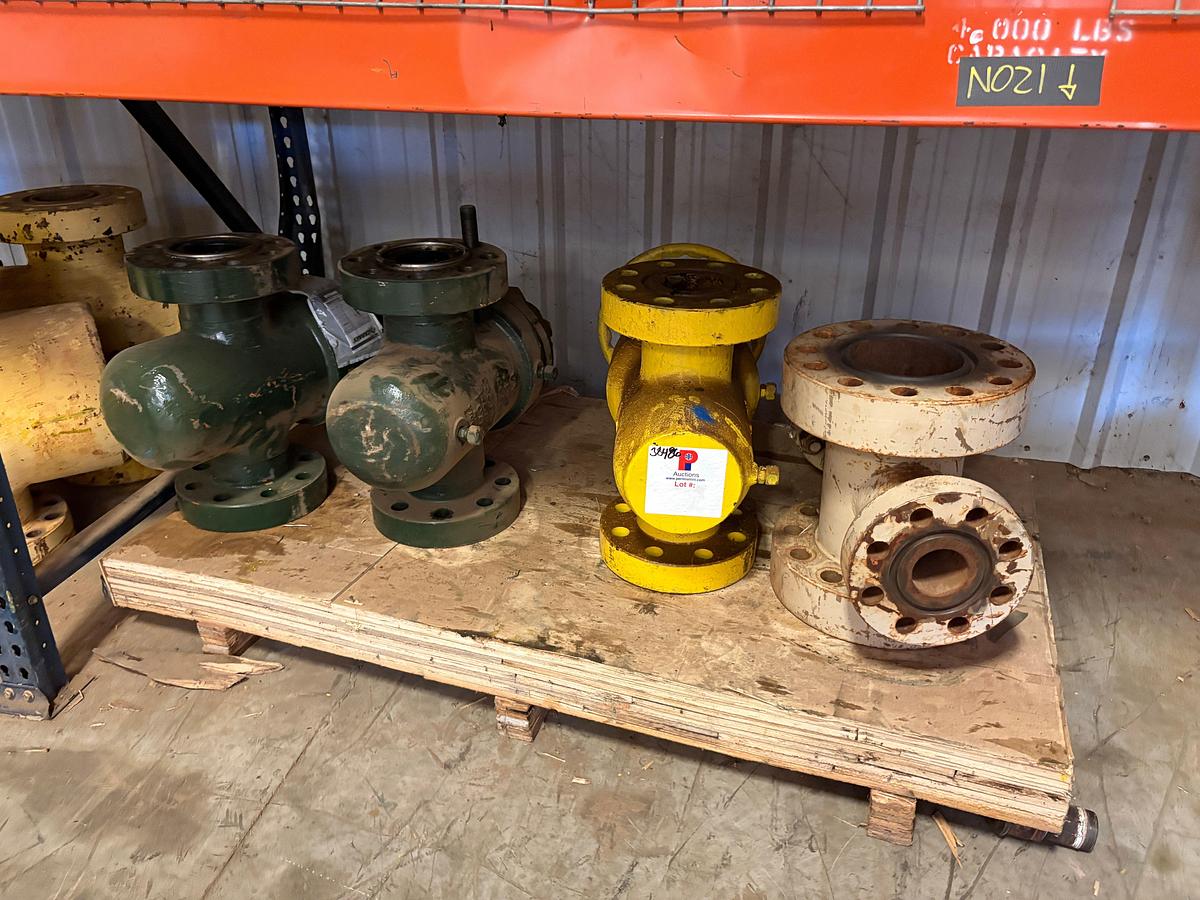 Used (4x$) (3) 4-1/6” 5K gate valves & (1) 7” x 3” fluid cross