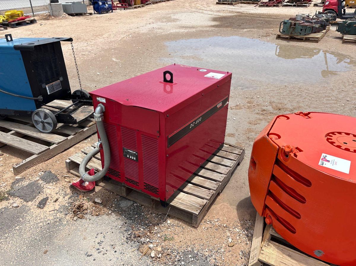 Used Lincoln electric DC-600 welder