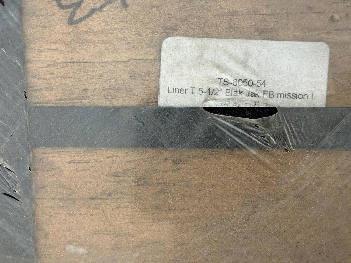 Used PALLET W/ (2) LINER T 5-1/2” BLAK-JAK FB MISSION L & (2) LINER ZIRCONIA BLAK-JAK FC-1600 6”