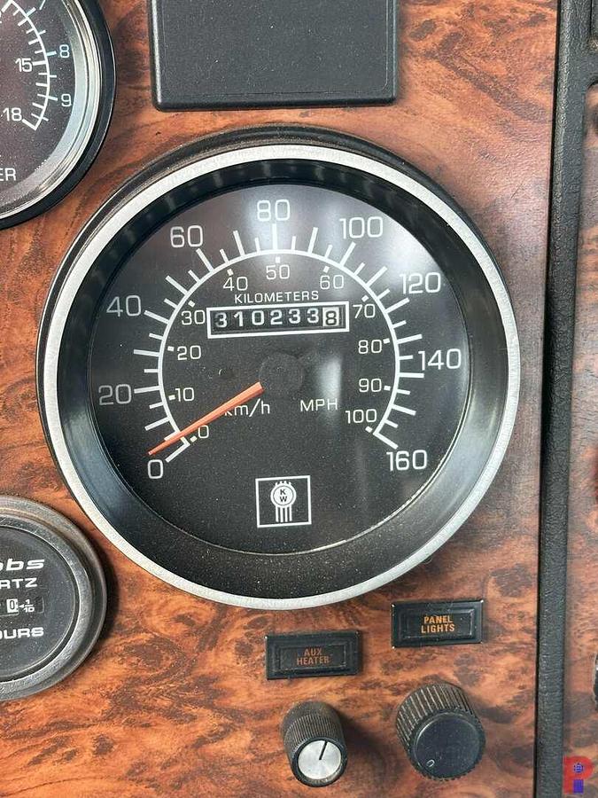Used 2000 KENWORTH C-500 RIG UP TRUCK 350' W.B