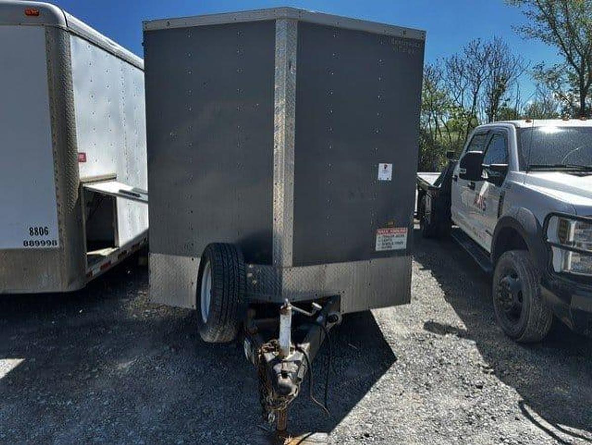 Used 2015 FOREST RIVER 20' X 7' T/A DOGHOUSE BP TRAILER