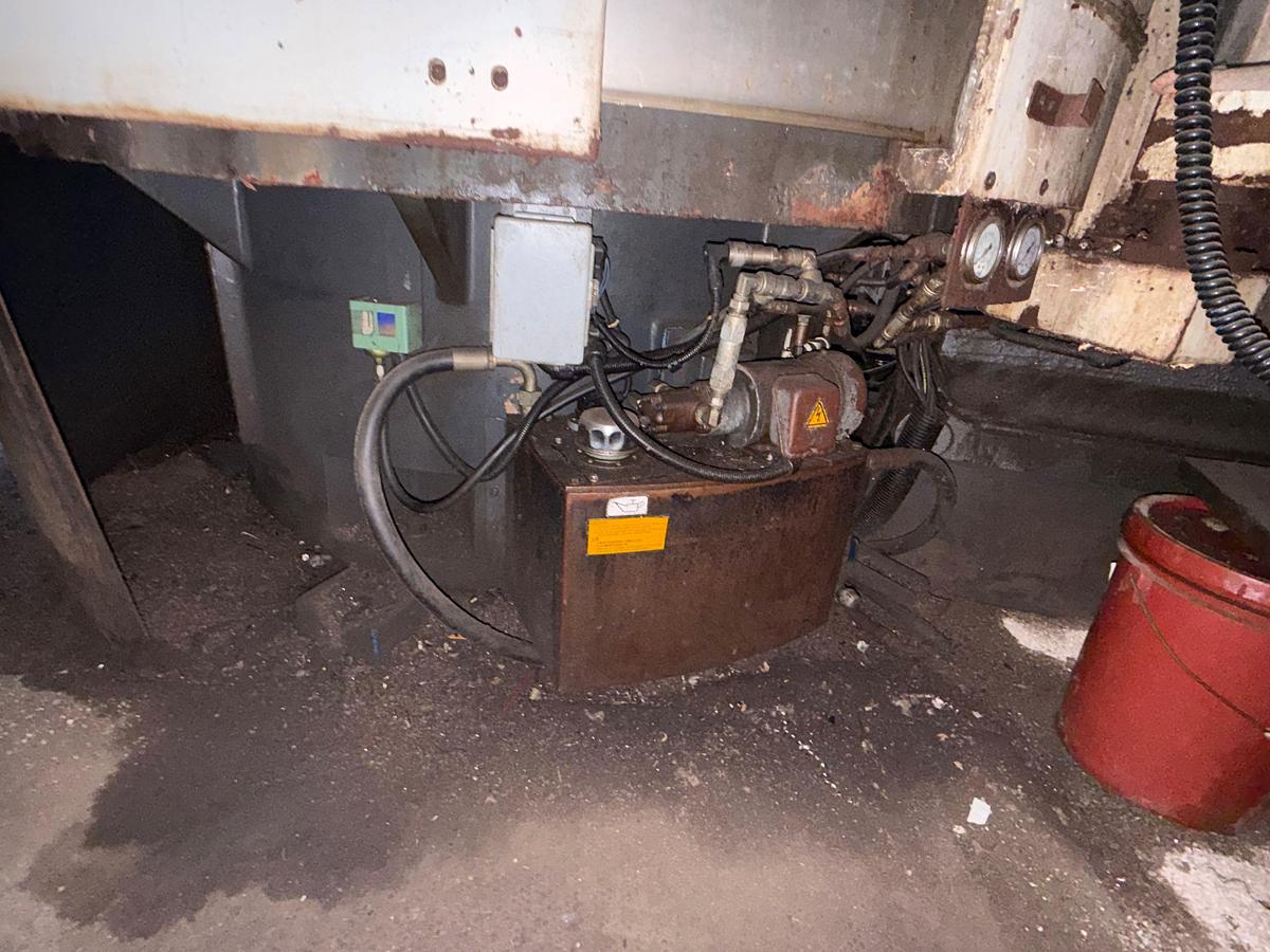 Used 2011 TAS IRON LTD. TT 12M VERTICAL TURNING LATHE