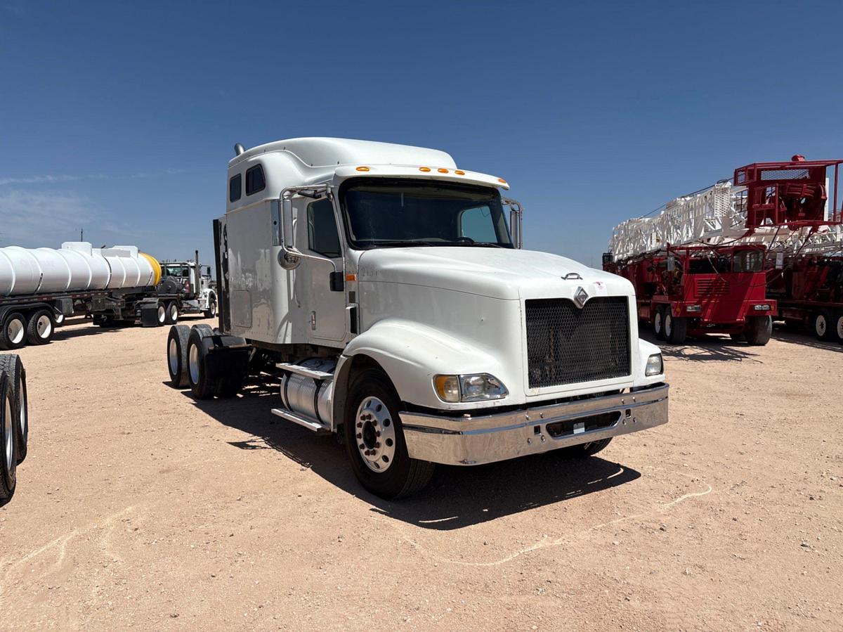 Used 2006 INTERNATIONAL 9400I T/A SLEEPER HAUL TRUCK