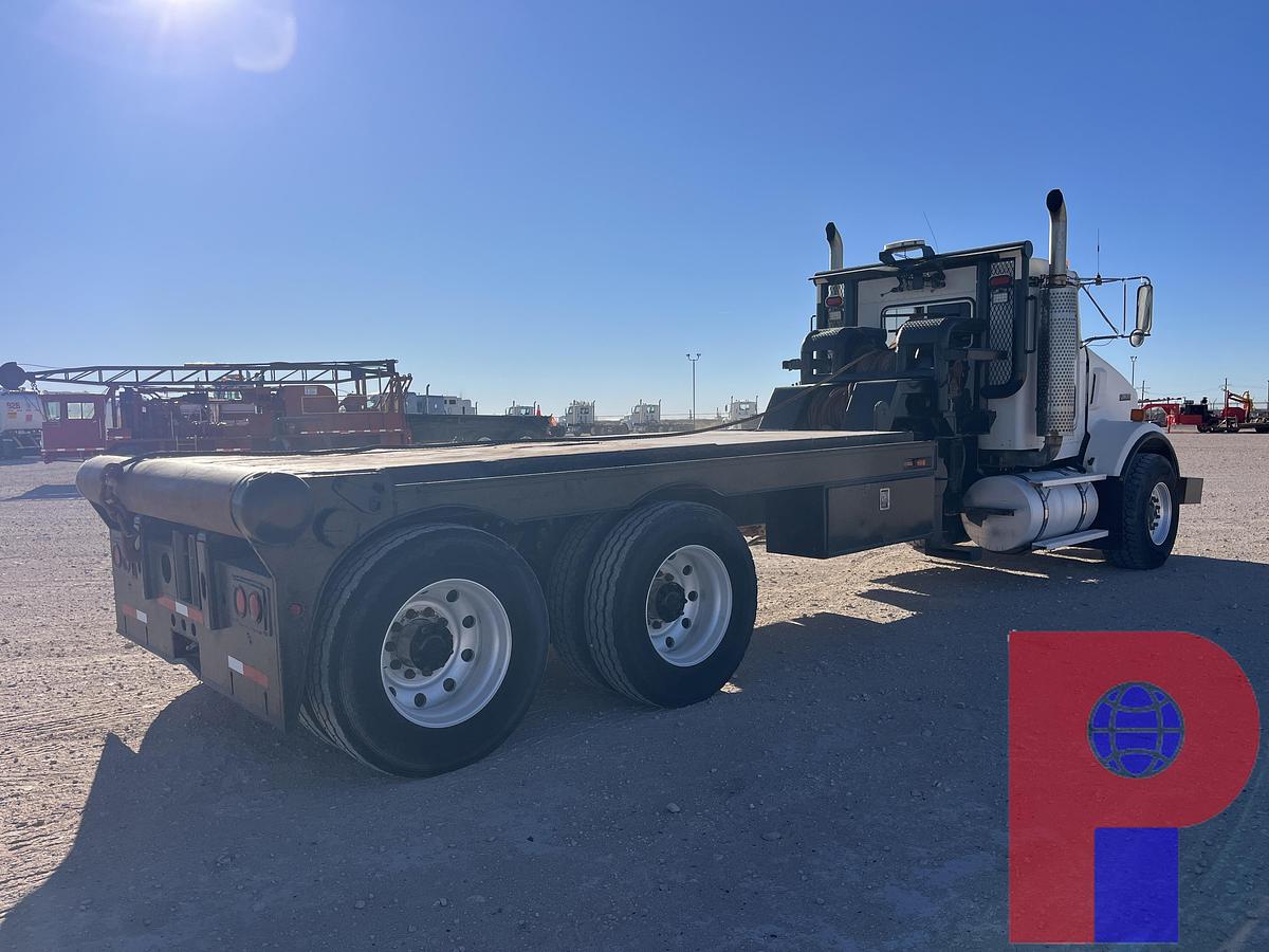 Used 2007 KENWORTH  T/A DAYCAB SLICKBACK WINCH TRUCK