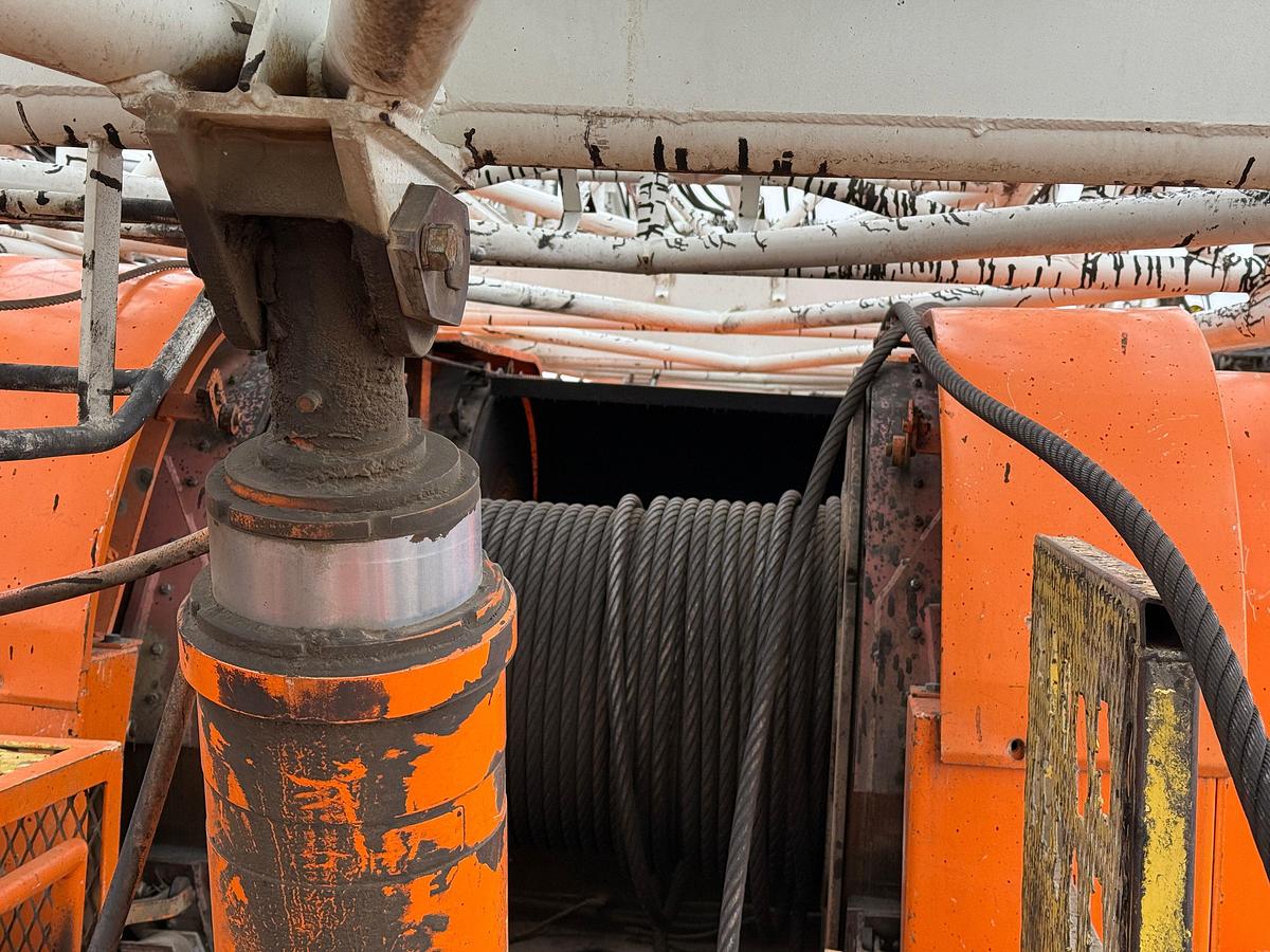 Used 1984 FRANKS MOBILRIG 300 1287/160 DTD-HT 96’-215K 4-AXLE WELL SERVICE WORKOVER RIG