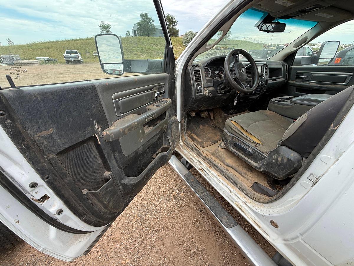 Used 2015 DODGE RAM 3500 HD 4X4 FLATBED PICKUP TRUCK