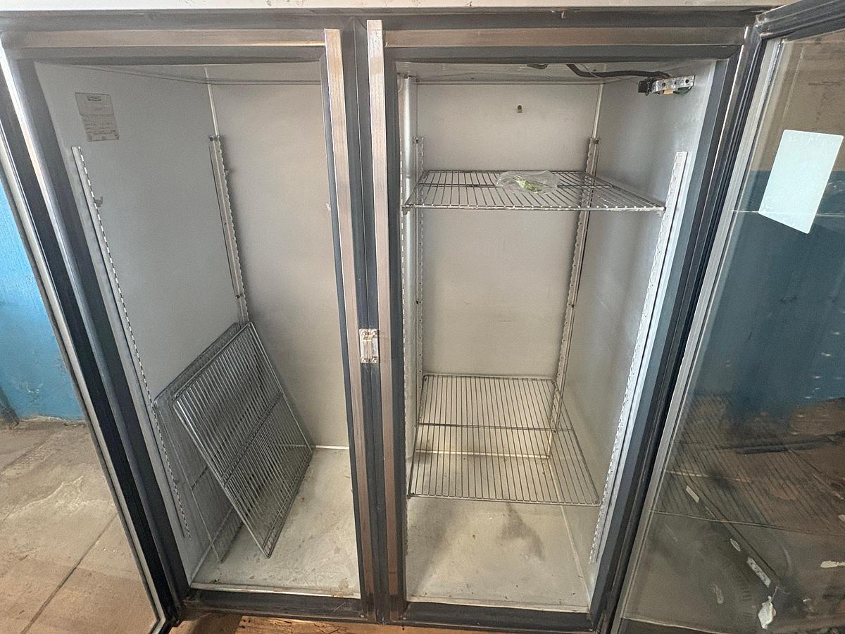 Used Hobart Q2 2-door refrigerator