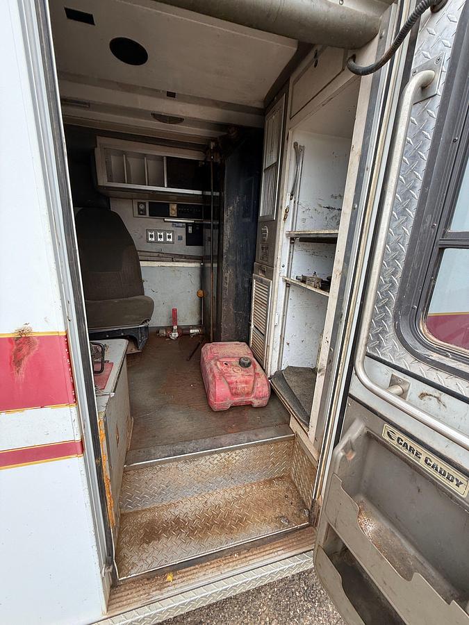 Used 1998 FORD E-SUPER DUTY Ambulance with Torque & Test Pump Equipment