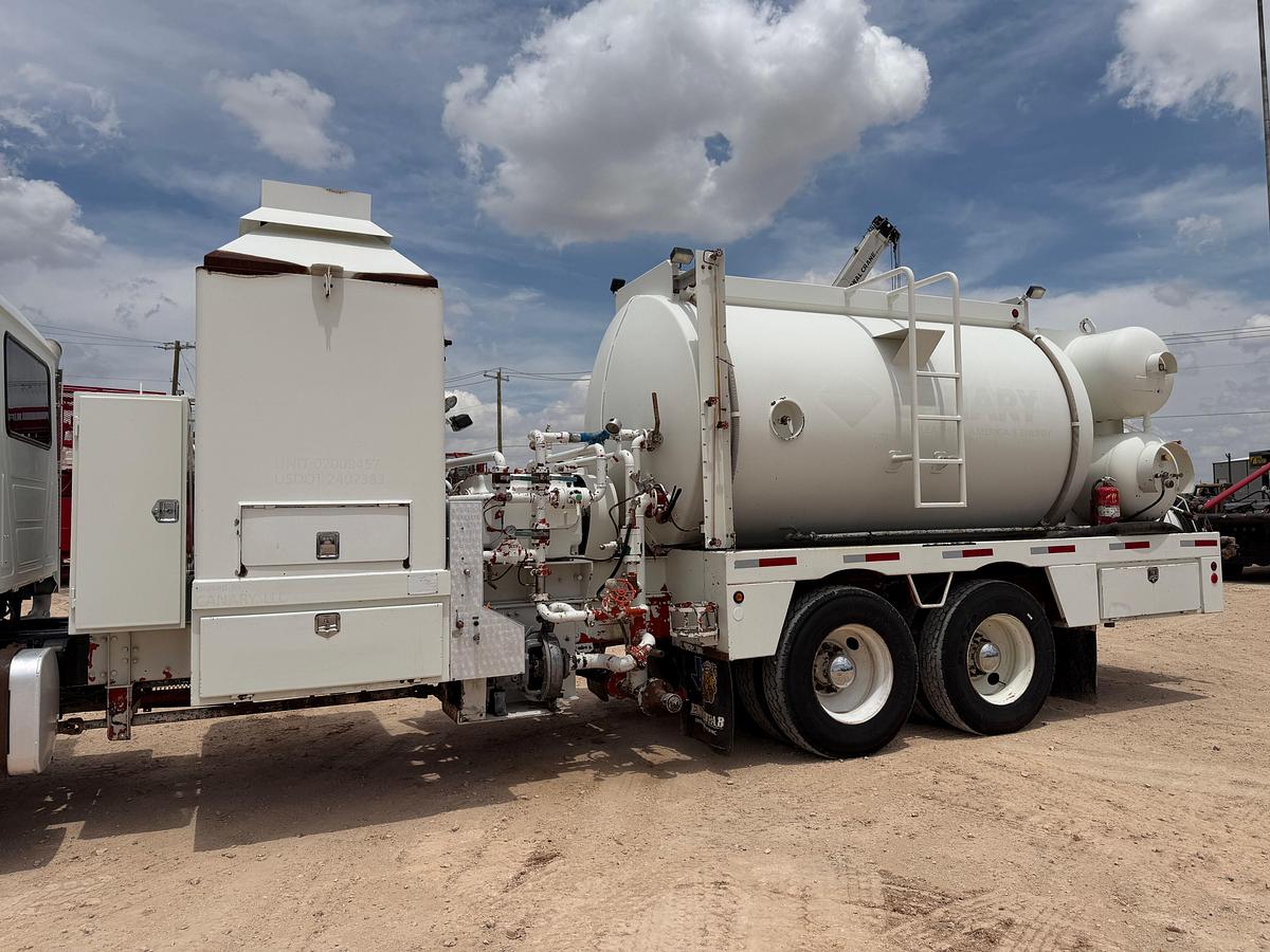 Used 2011 MACK GRANITE T/A DAYCAB HOT OIL TRUCK
