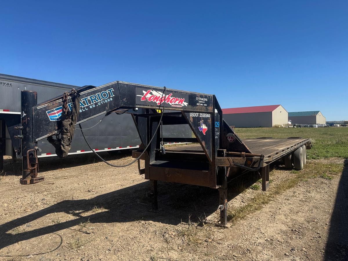 Used 2017 Longhorn 30' Tandem Dual Wheel Gooseneck Trailer With DoveTail & Ramps