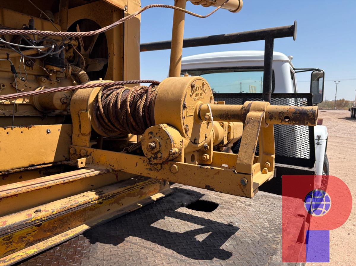Used TEXOMA MODEL 254-10 AUGER MTD ON 1977 INTERNATIONAL LOAD STAR 1700 DAYCAB FLATBED TRUCK