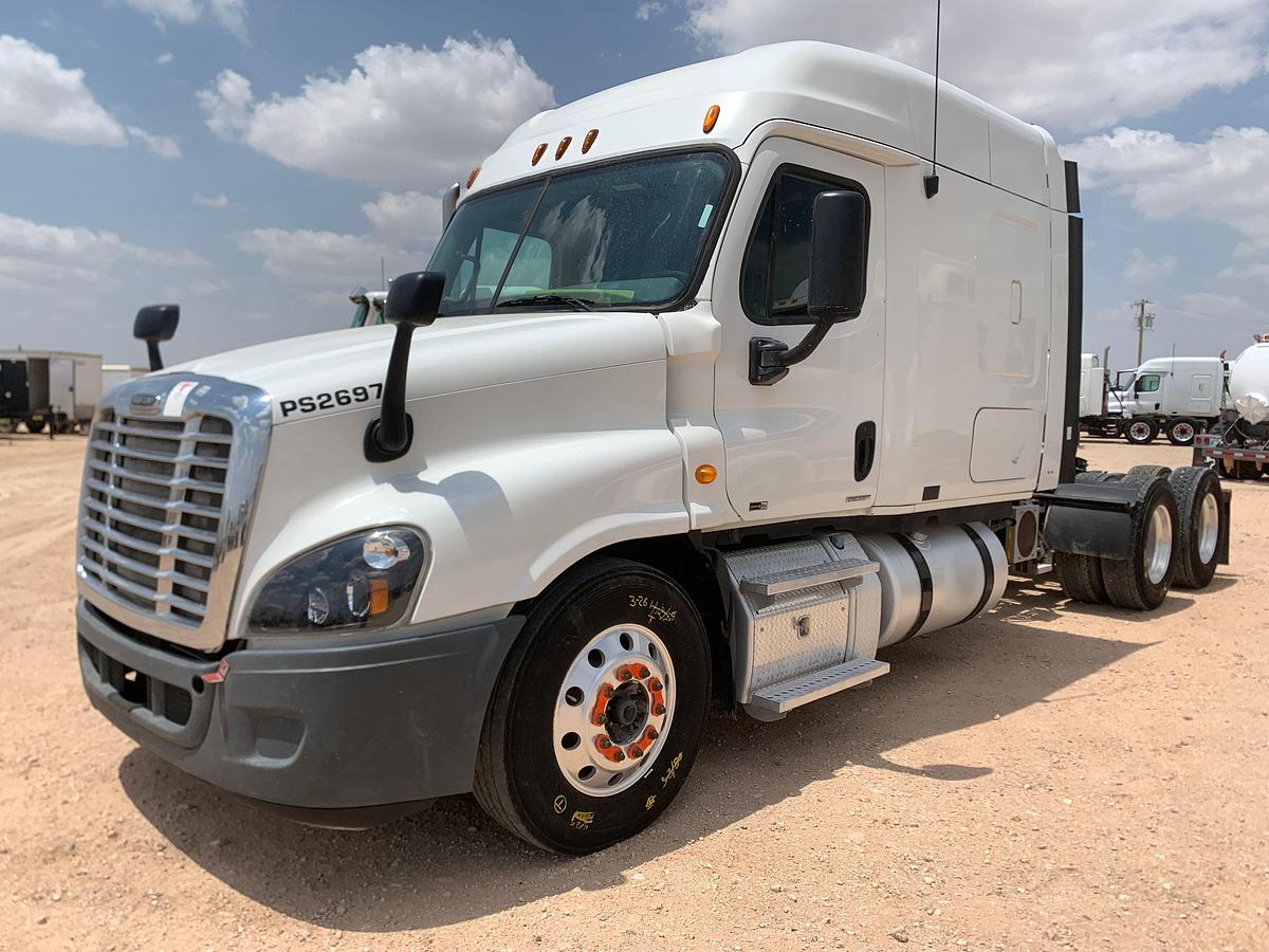 Used 2011 FREIGHTLINER CASCADIA T/A SLEEPER HAUL TRUCK