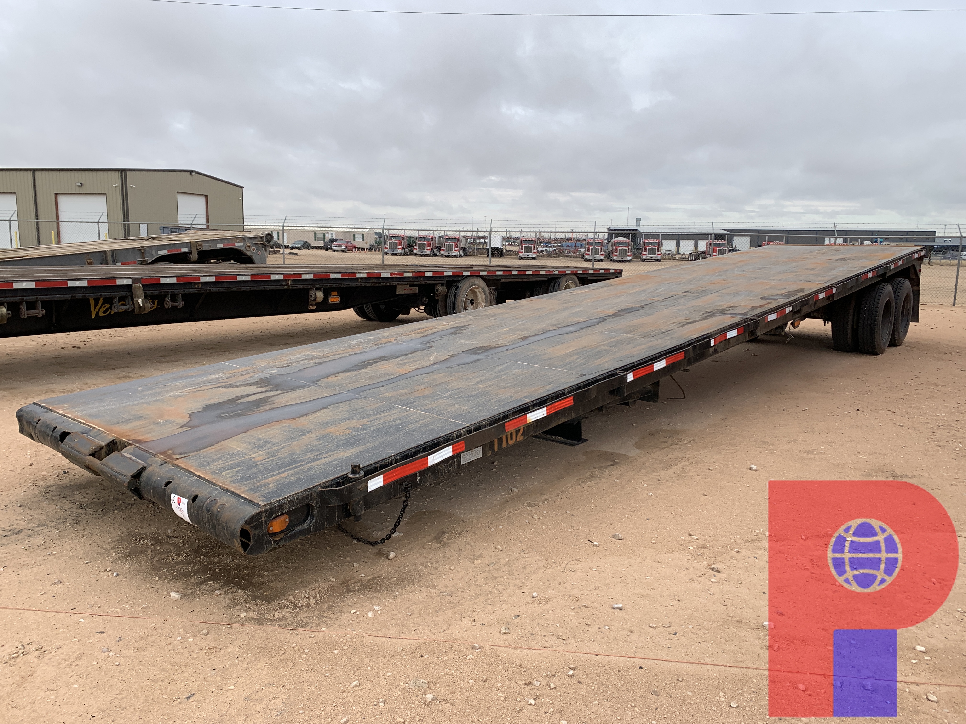 Used 2005 DOONAN  40’ X 102” T/A FLATBED TRAILER