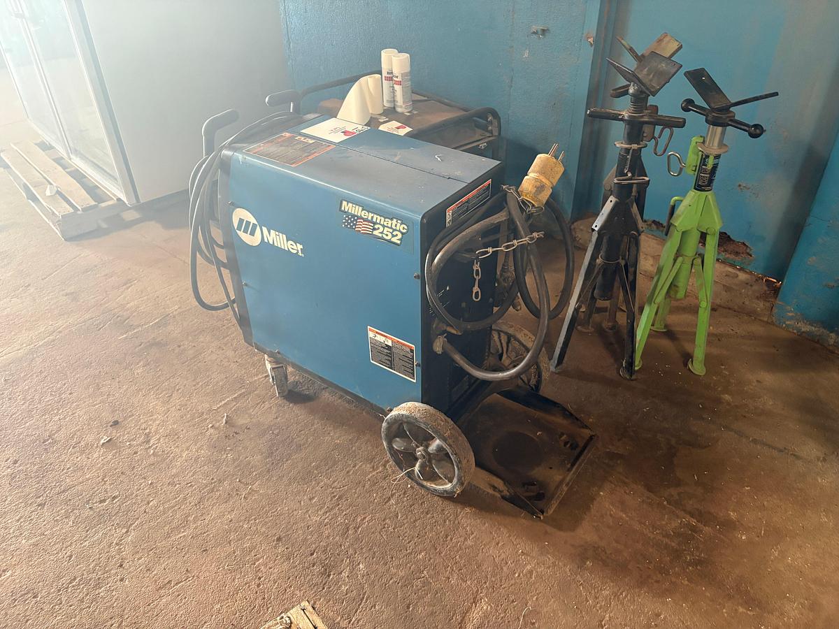 Used Miller millermatic 252 welding machine