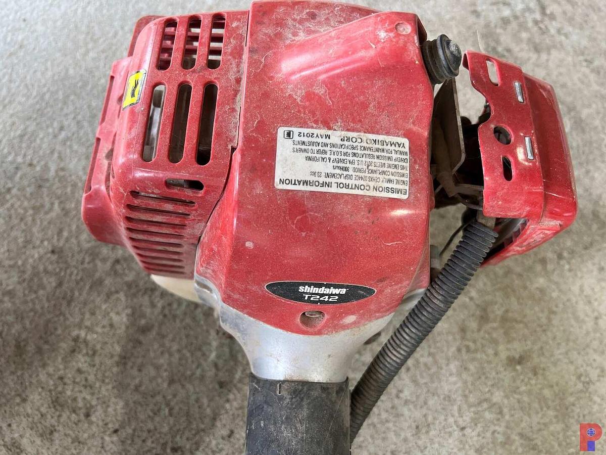 Used HUSQUARNA 38" RIDING LAWN MOWER P/B BRIGGS & STRATTON 540CC 18.5HP ENGINE & SEE DETAILS