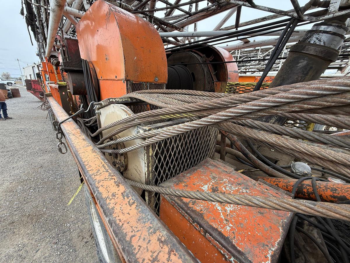 Used 1980 FRANKS MOBILRIG 300 1287/160 DTD-HT 96’-215K 4-AXLE WELL SERVICE WORKOVER RIG