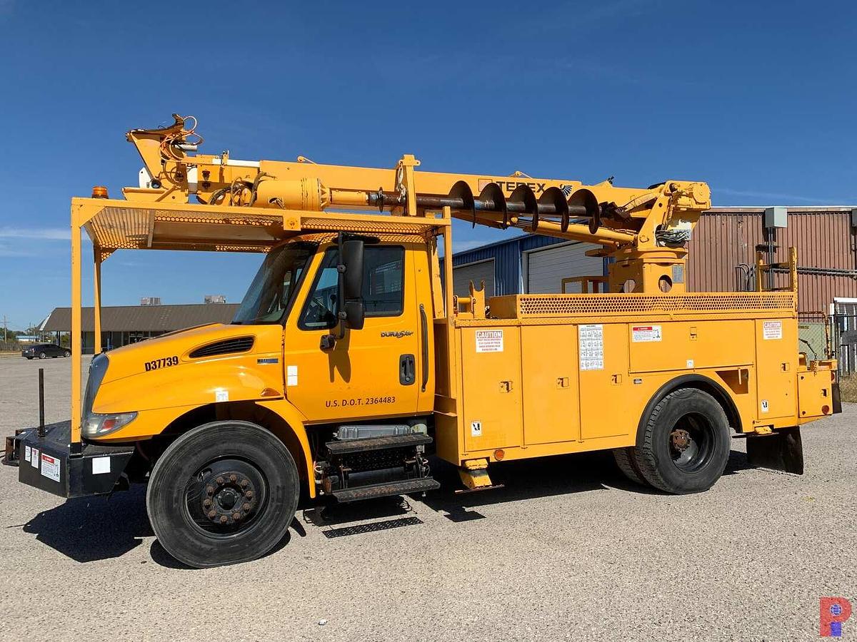 Used 2011 INTERNATIONAL DURASTAR 4300 COMMANDER C4045 DIGGER TRUCK