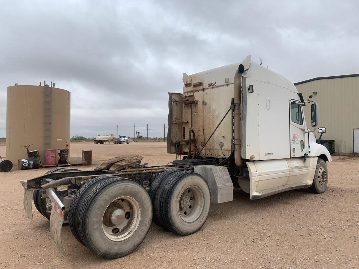 Used 2008 FREIGHTLINER COLUMBIA 120