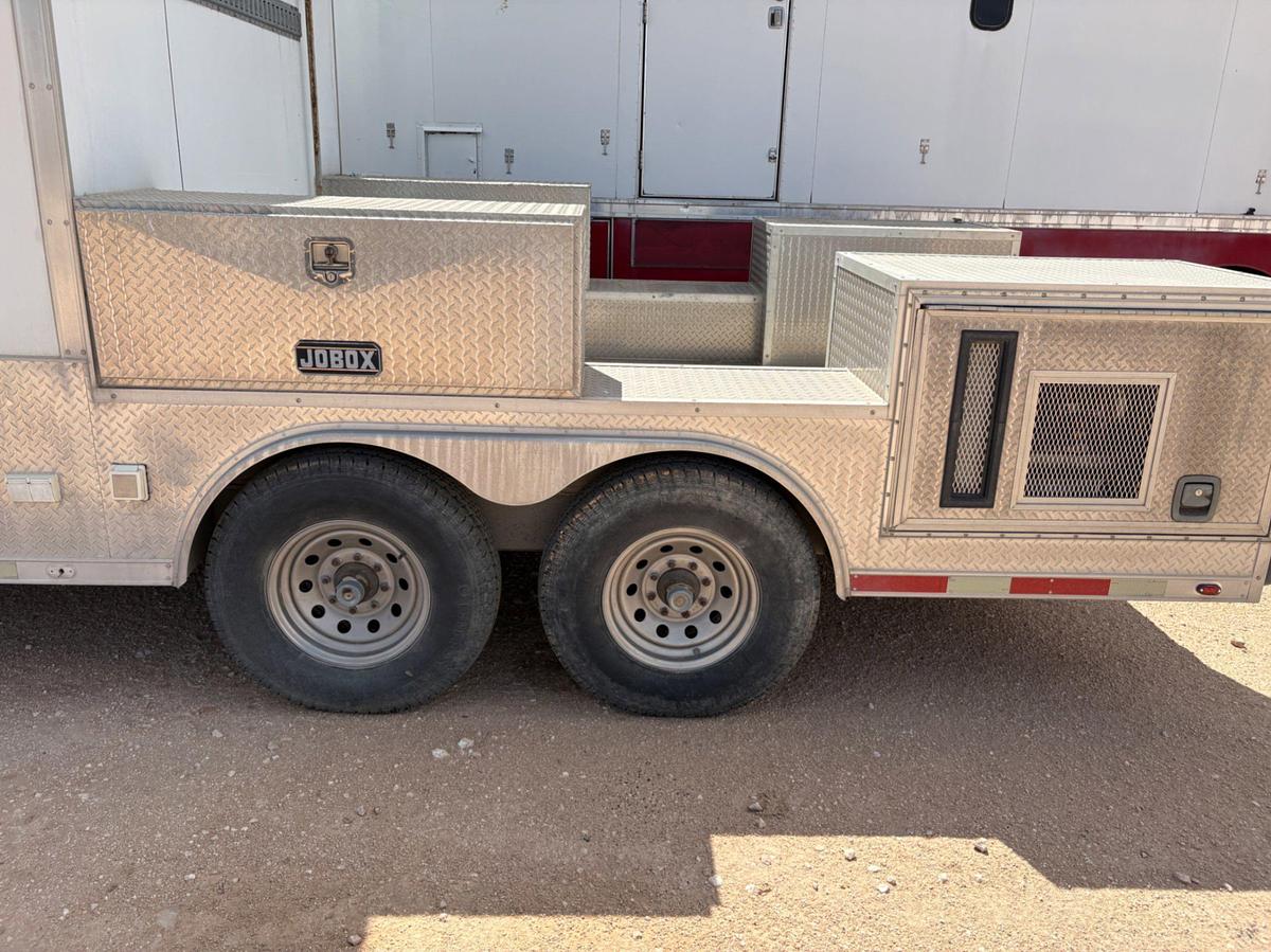 Used 2007 ALUMINUM TRAILER COMPANY 30’ X 100” T/A GOOSENECK DOGHOUSE TRAILER