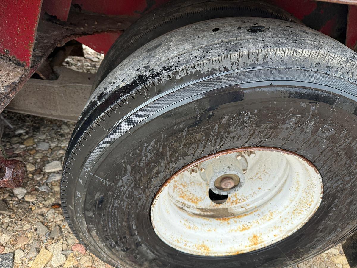 Used 1981 LUFKIN  34' X 96" 3-AXLE NARROW NECK LOWBOY TRAILER