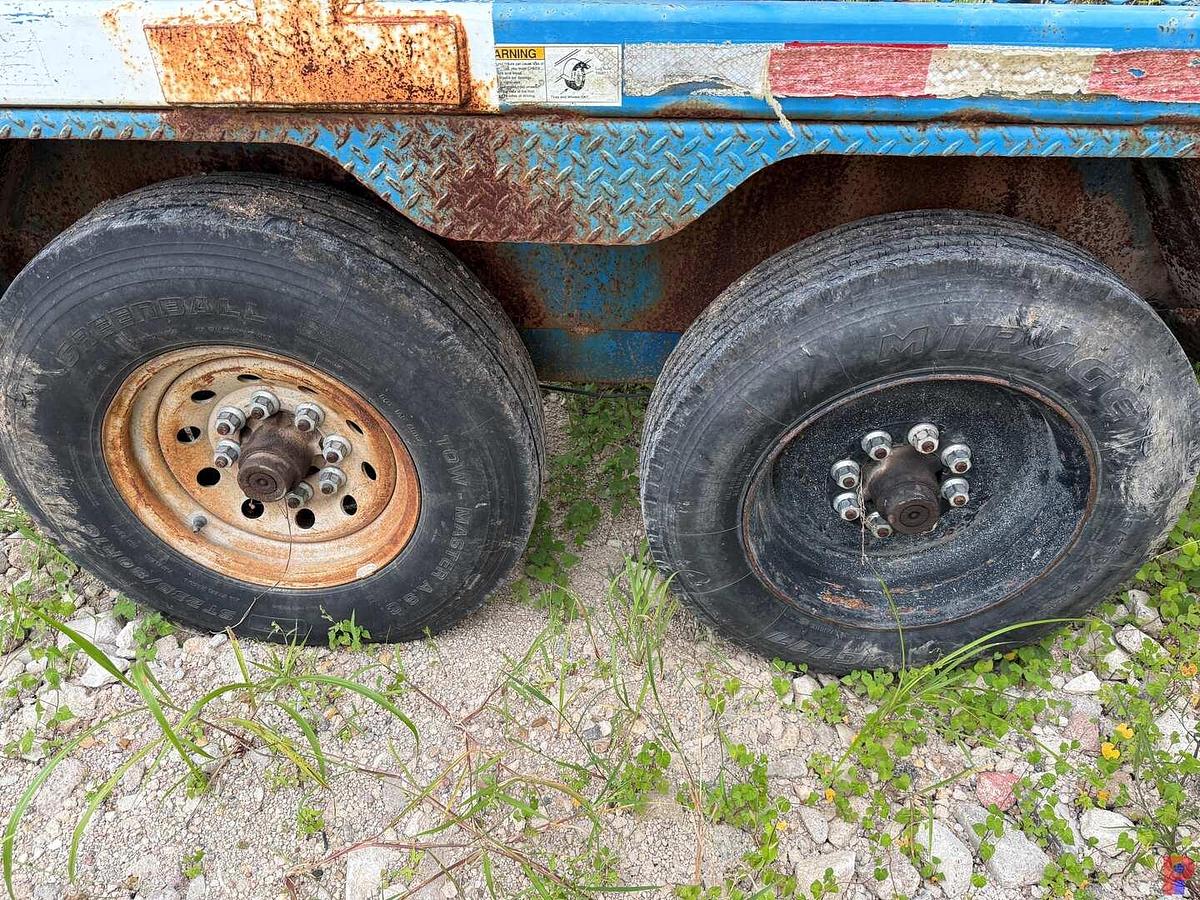 Used 2015 UNITED TRAILER 22’ X 102” T/A GOOSENECK HYDRAULIC REEL TRAILER