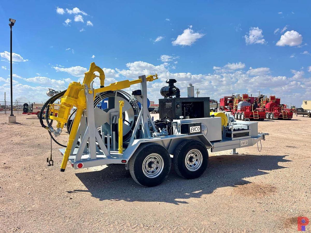 Used BOWEN 2.5 85-TON POWER SWIVEL MTD ON EVCO T/A BUMPER PULL TRAILER