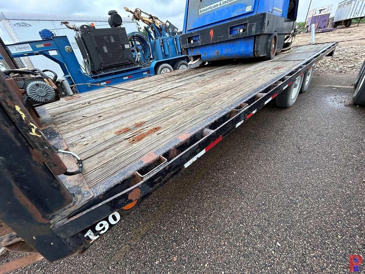 Used 2005 PJ TRAILERS 20’ T/A FLATBED PINTLE HITCH TRAILER