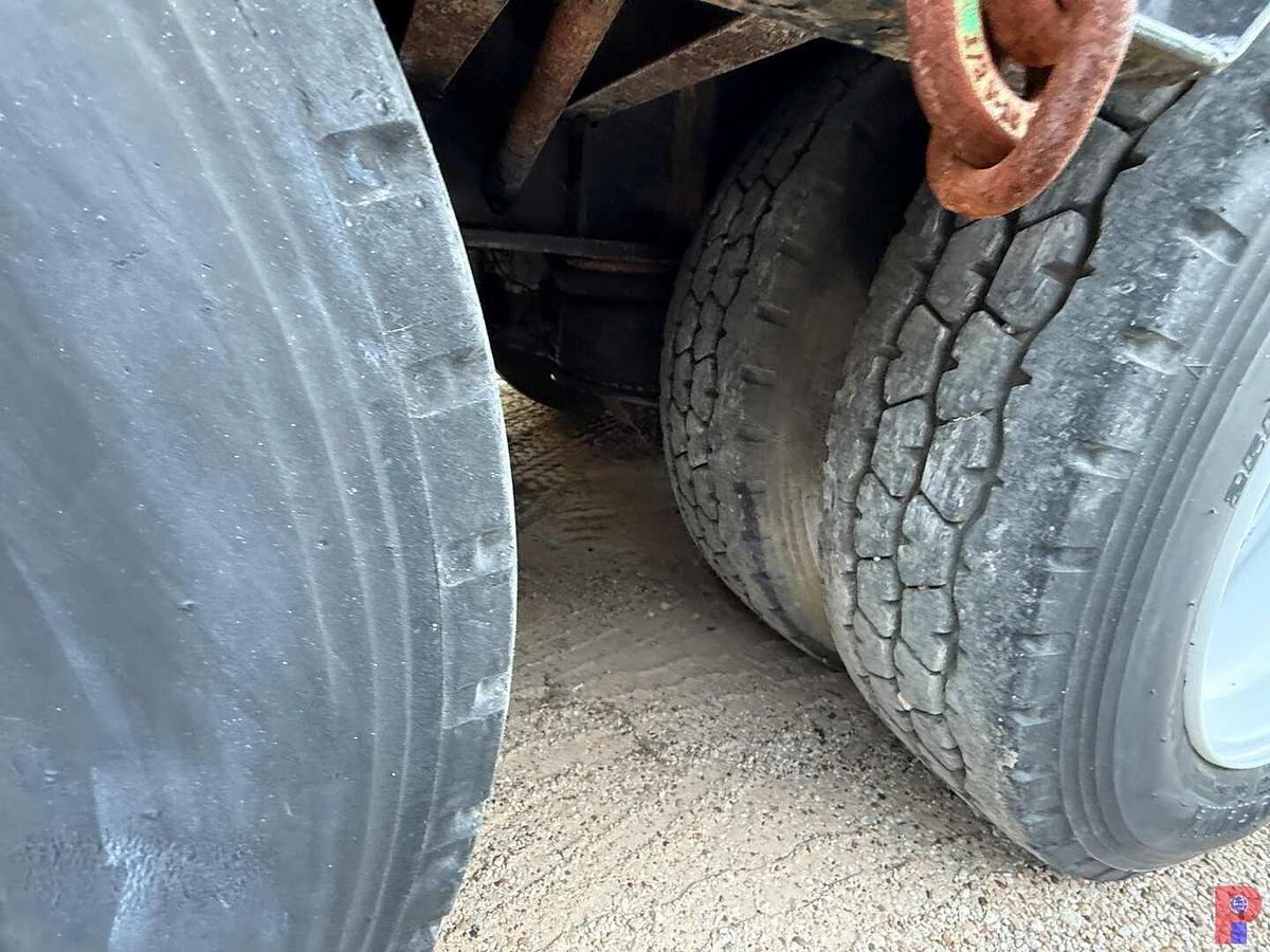 Used 2014 VIKING 53’ X 102” TRI AXLE 40 TON EQUIPMENT LOWBOY