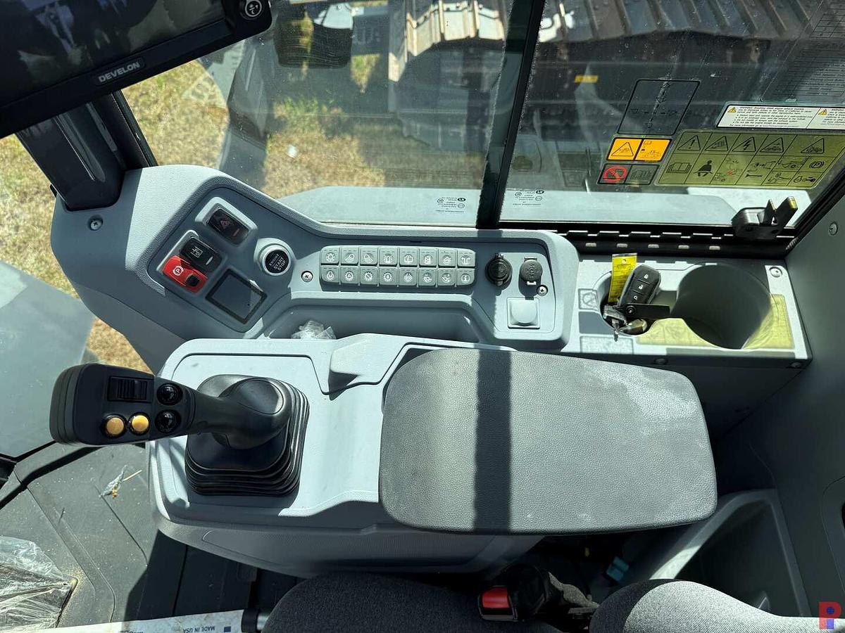 Used (NEW) 2024 DEVELON DL280-7 WHEEL LOADER **3 YEAR 5000 HOUR FULL WARRANTY**