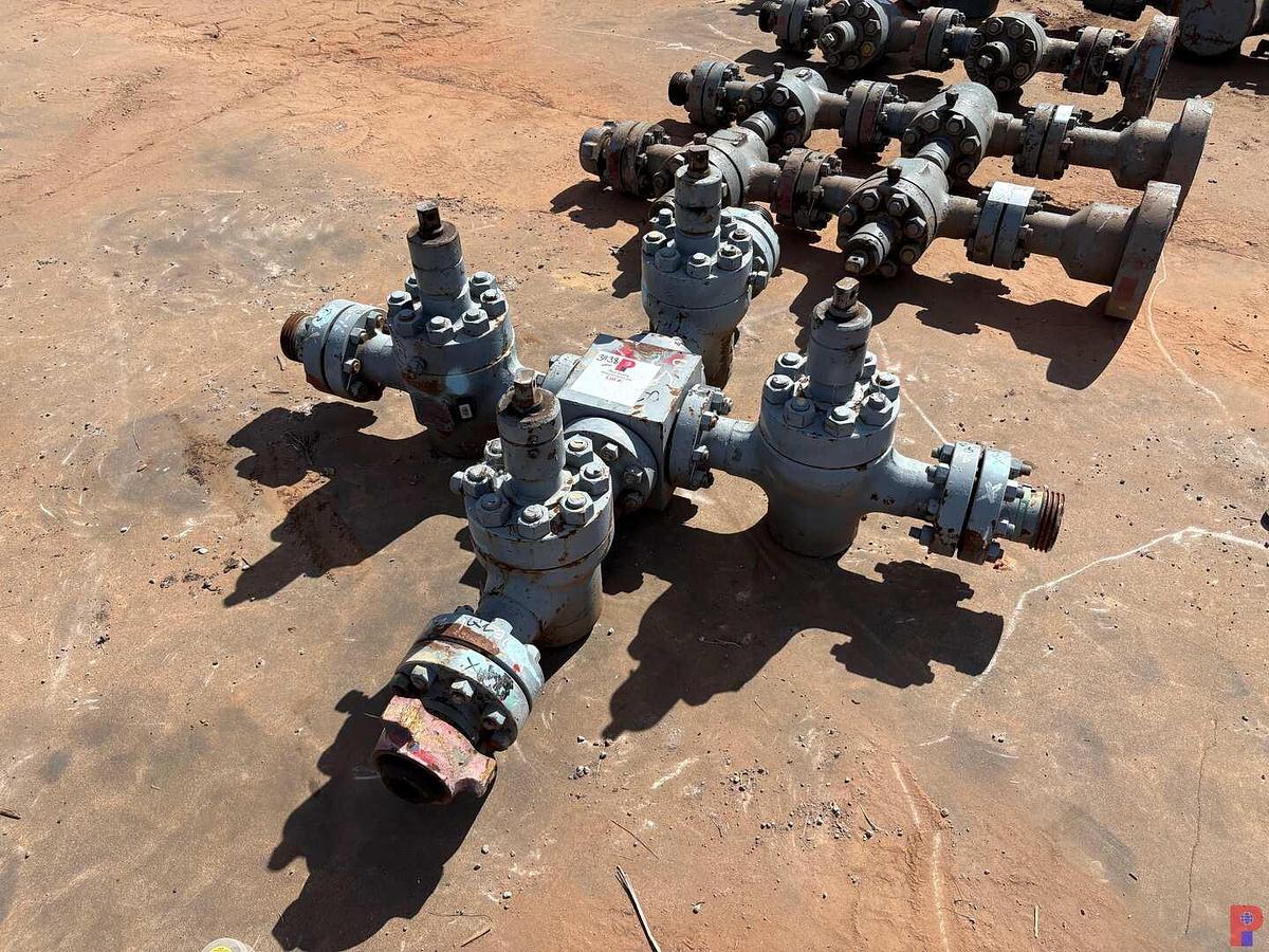 Used 2” 4-WAY FLUID CROSS W/ (4) 2-1/16” 10K GATE VALVES