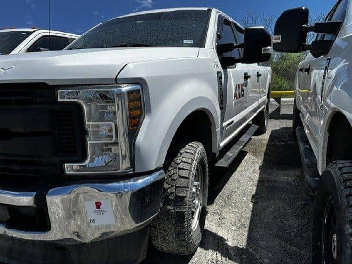 Used 2018 FORD F-250 SUPER DUTY XL 4X4 CREW CAB PICKUP